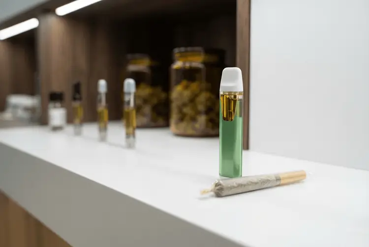 Komfort verdrängt Ritual: Cannabis-Konsum wird immer einfacher